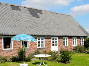 Two-Bedroom Holiday home in Højer 1